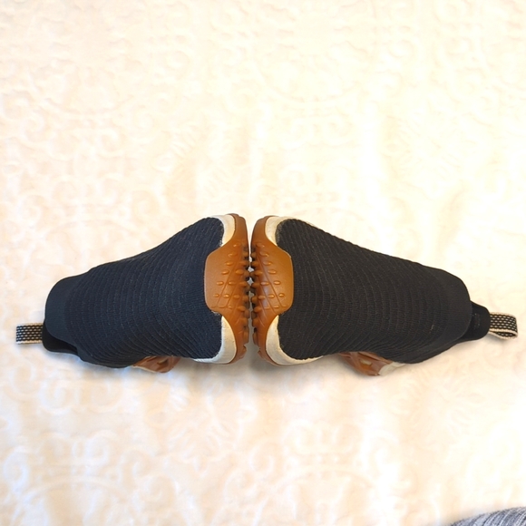 MERRELL Slip On Tennis Shoes Sz 9 - Picture 5 of 12